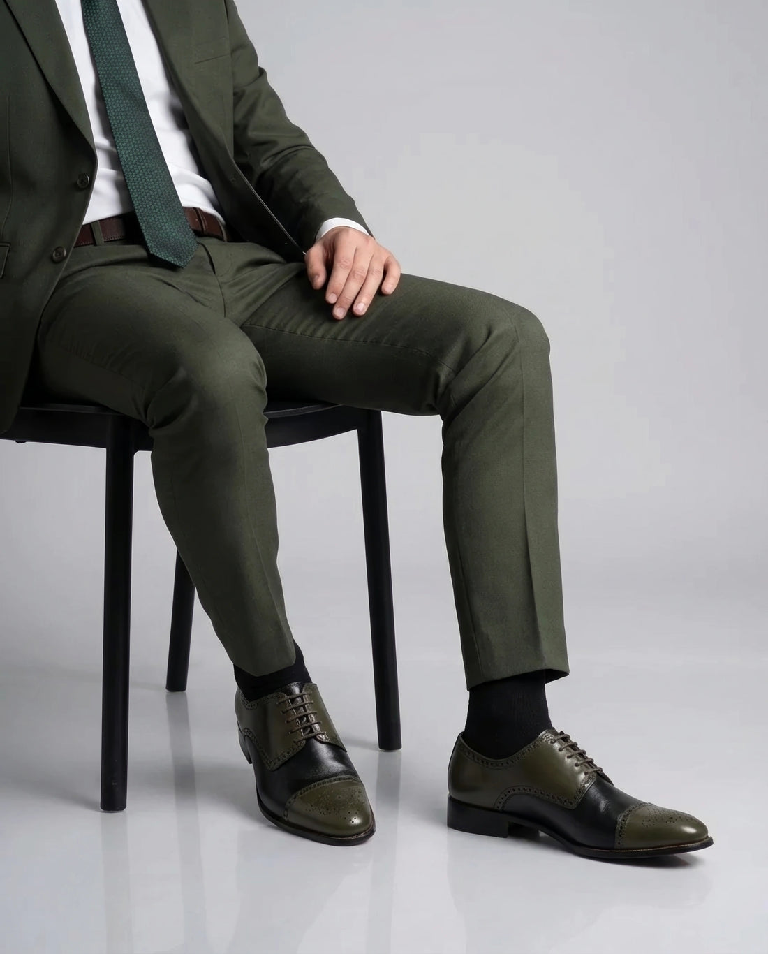 The Imperial Olive – Two-Tone Olive & Black Cap-Toe Oxford